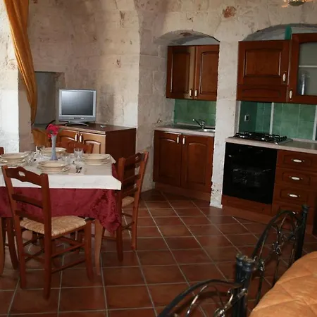 Masseria La Luna Nel Pozzo Kır Evi
